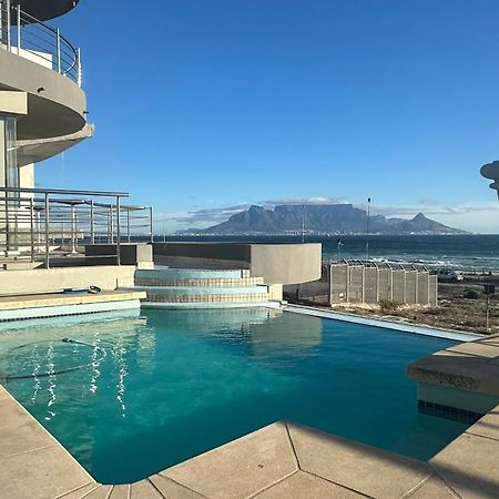 Oceansnest Guest House Bloubergstrand Buitenkant foto