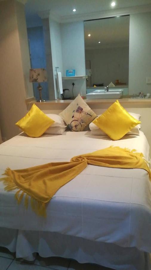 Oceansnest Guest House Bloubergstrand Buitenkant foto