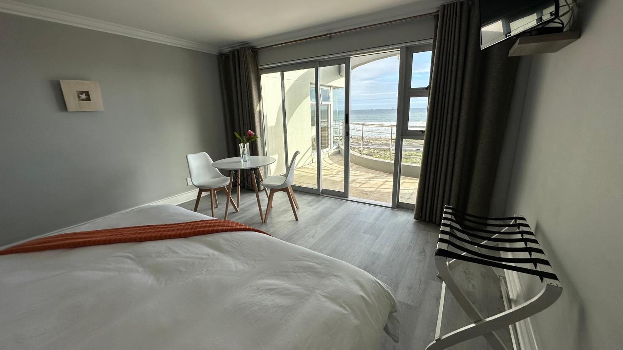Oceansnest Guest House Bloubergstrand Buitenkant foto