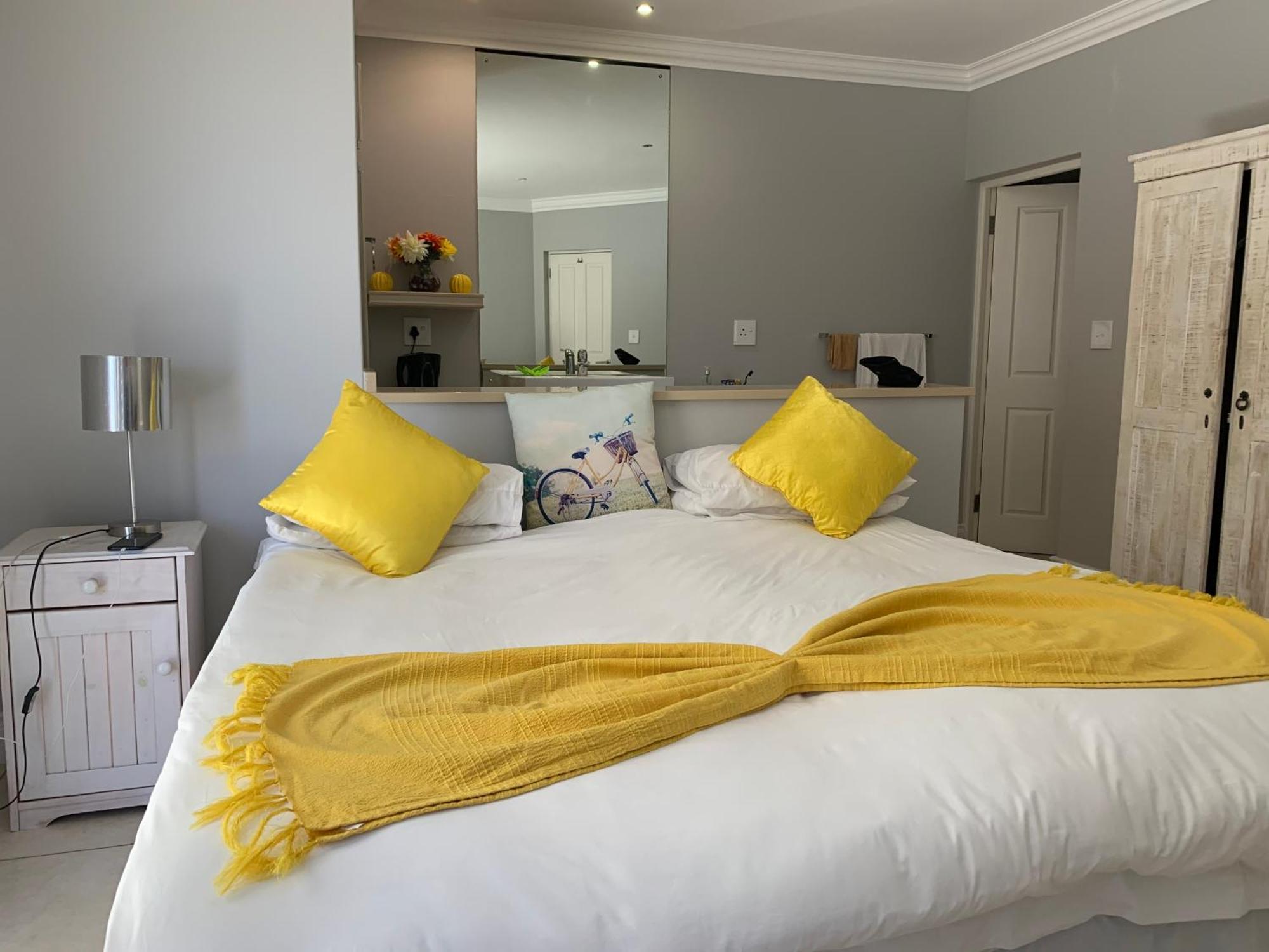 Oceansnest Guest House Bloubergstrand Buitenkant foto
