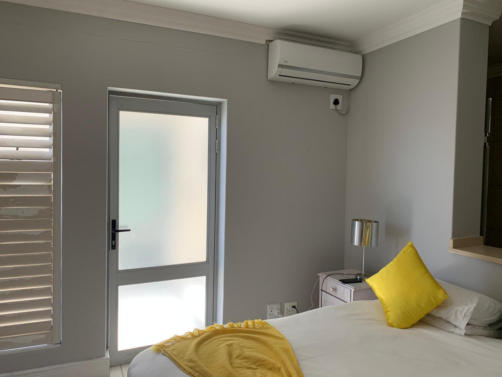 Oceansnest Guest House Bloubergstrand Buitenkant foto
