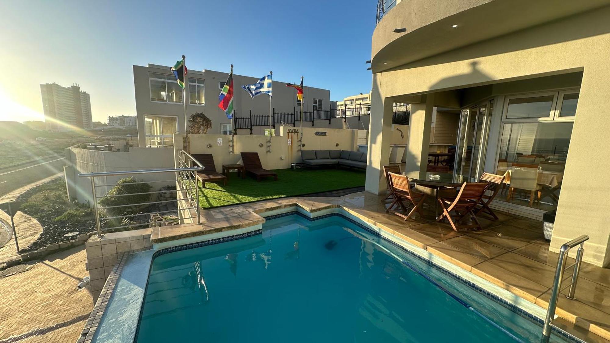 Oceansnest Guest House Bloubergstrand Buitenkant foto