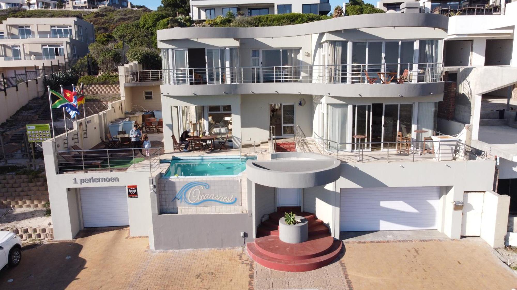 Oceansnest Guest House Bloubergstrand Buitenkant foto