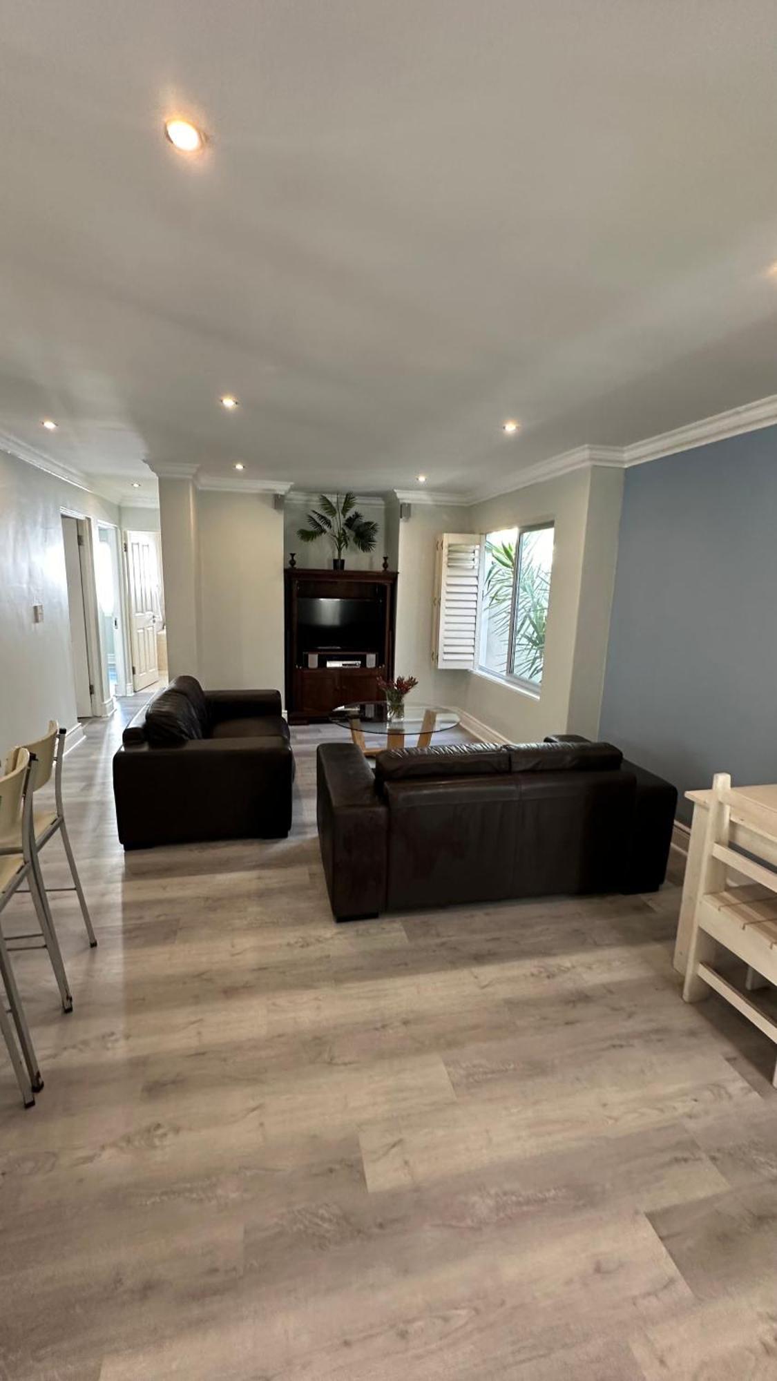 Oceansnest Guest House Bloubergstrand Buitenkant foto