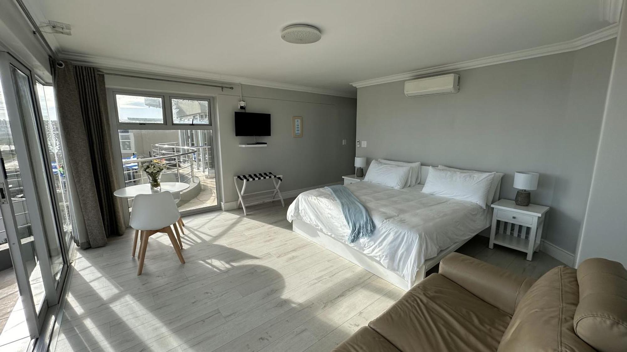 Oceansnest Guest House Bloubergstrand Buitenkant foto