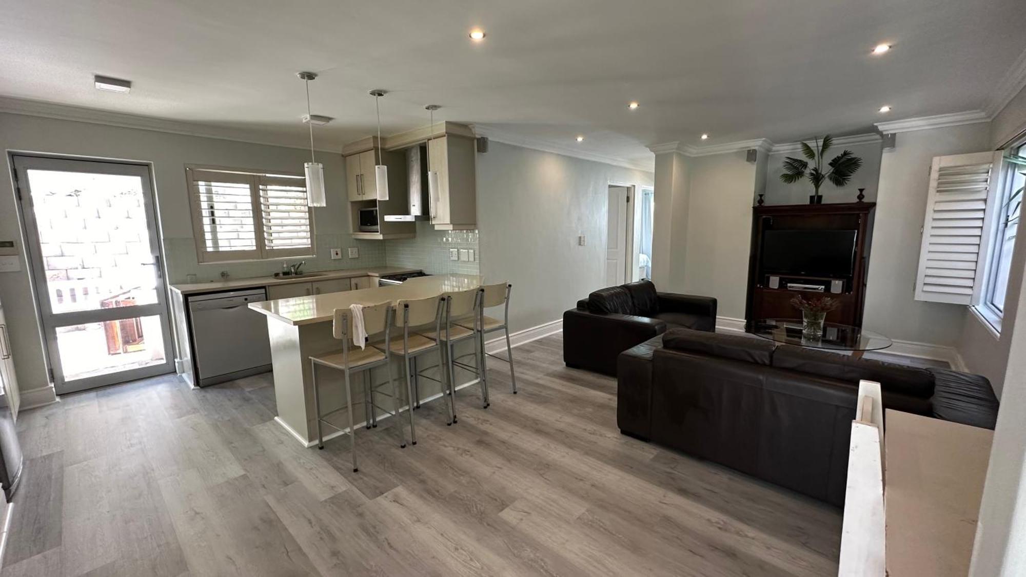 Oceansnest Guest House Bloubergstrand Buitenkant foto